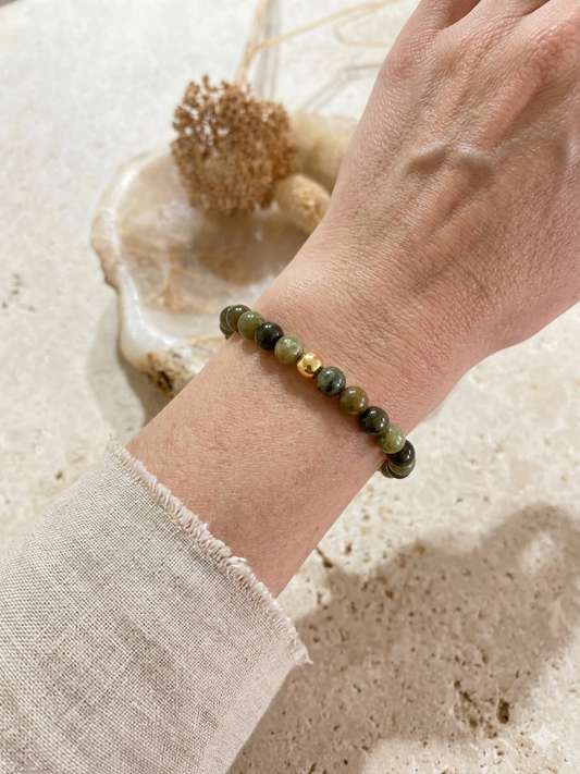 bracelet en grenat vert sur mesure