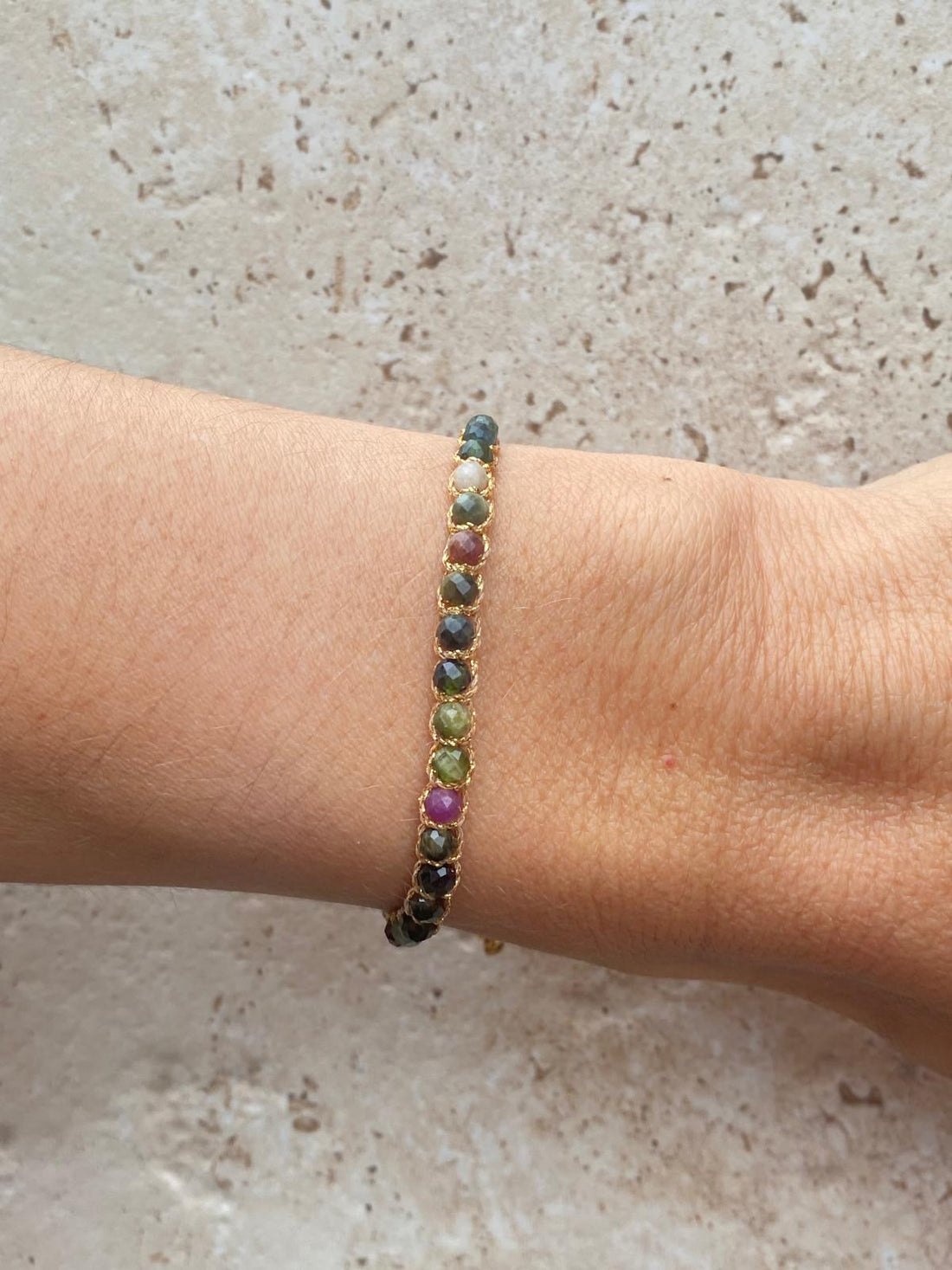 Bracelet 7 chakras : signification, pierres et vertus de chaque chakra