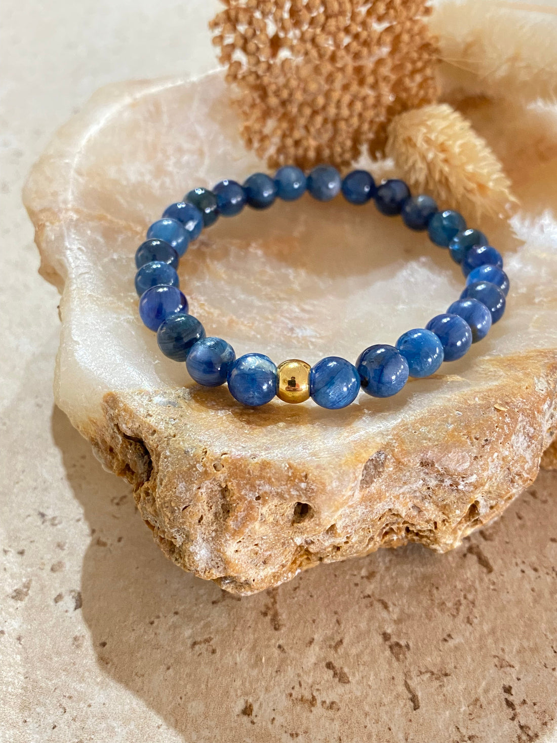 Comment entretenir un bracelet en pierre sans l'abîmer