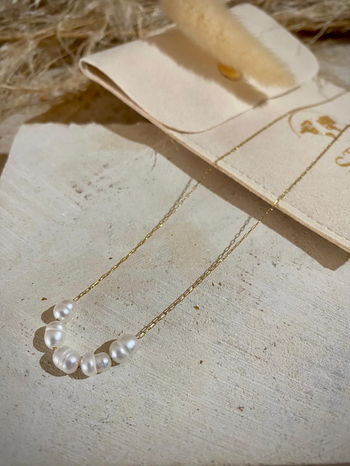 Collier en acier inoxydable avec perles