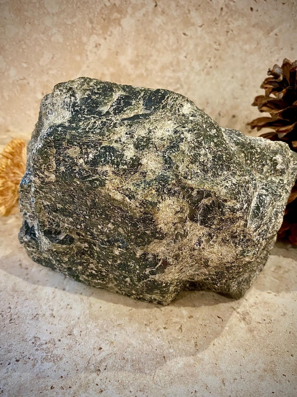 Labradorite semi polie