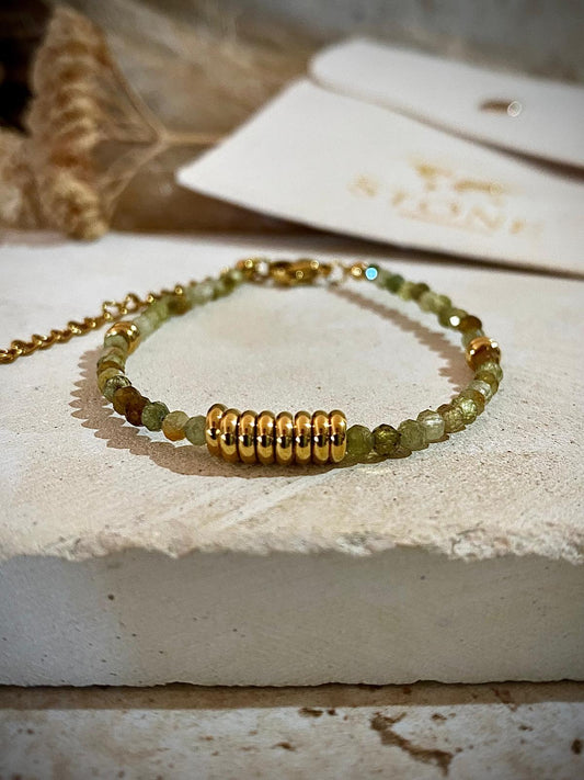 Bracelet fin Grenat vert "Energie"