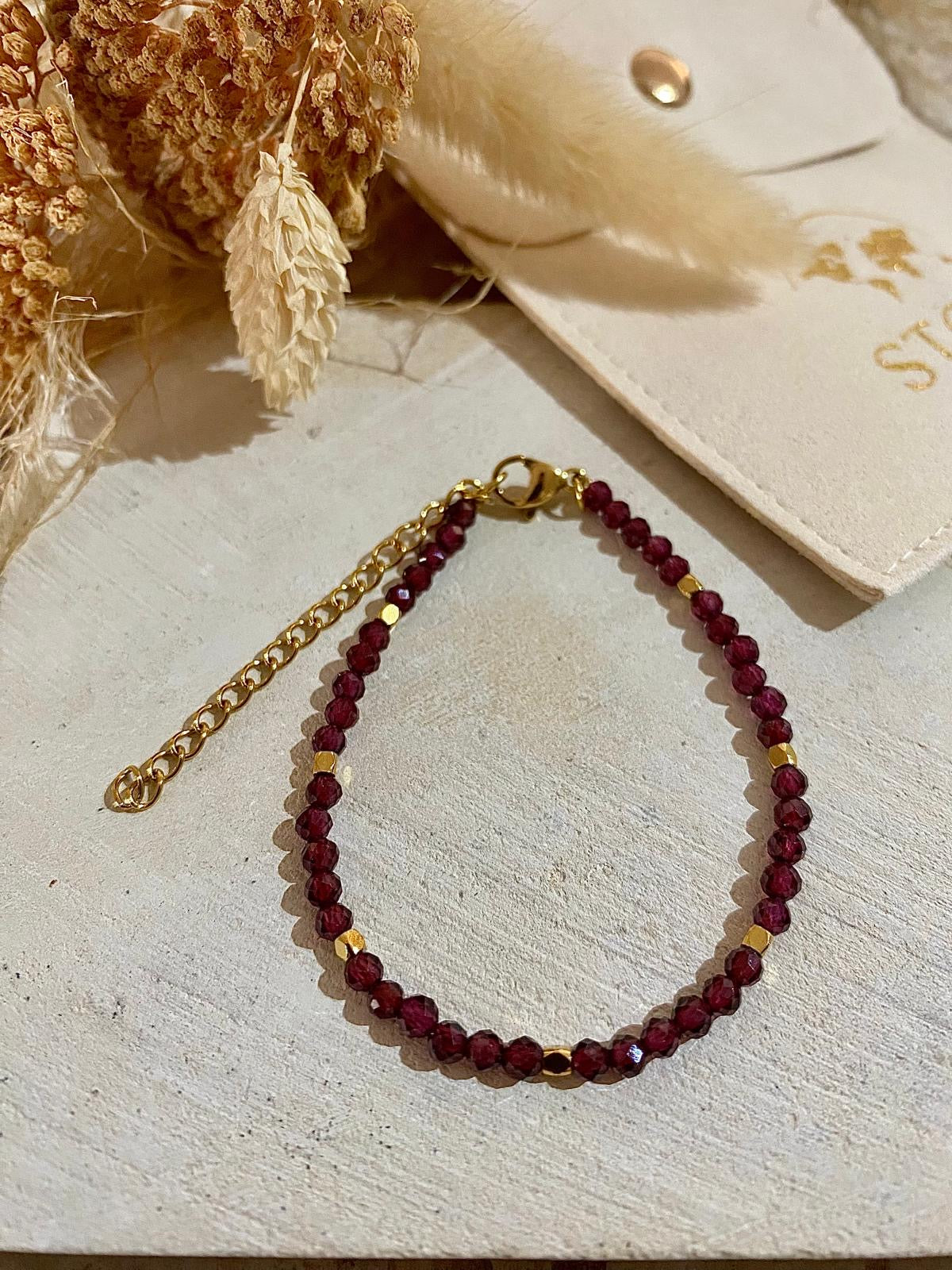 Bracelet fin en Grenat