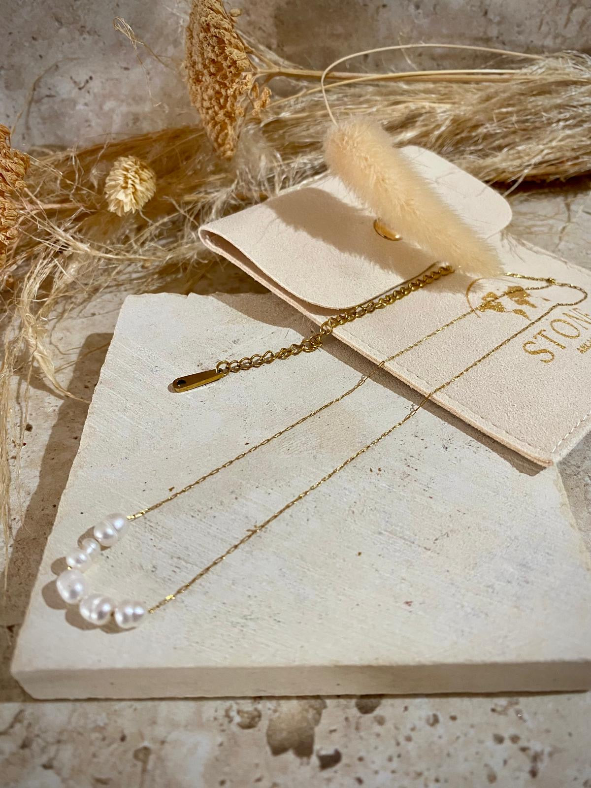 Collier en acier inoxydable avec perles