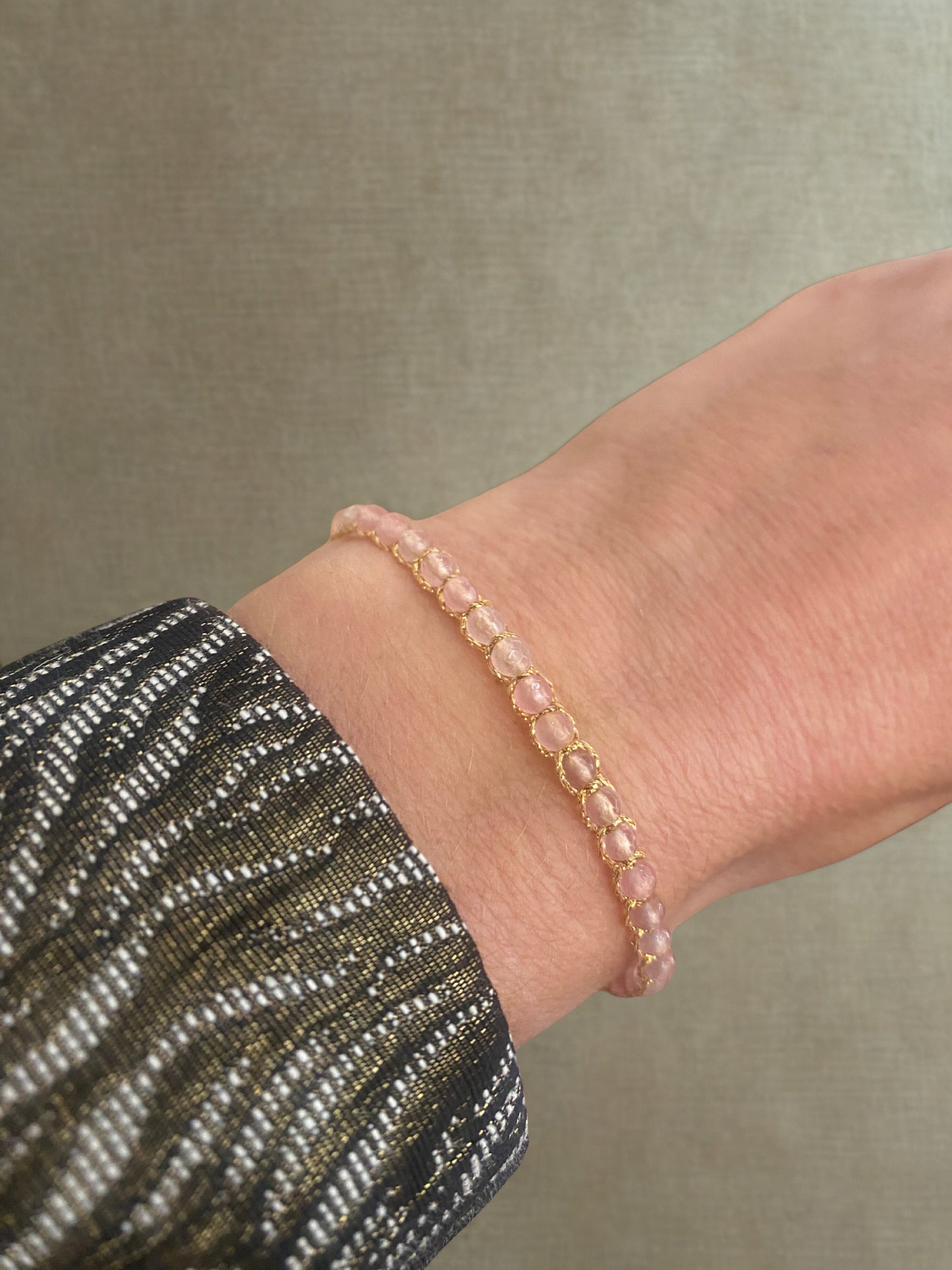 BraceletBali pierres naturelles Quartz rose (fil de soie)